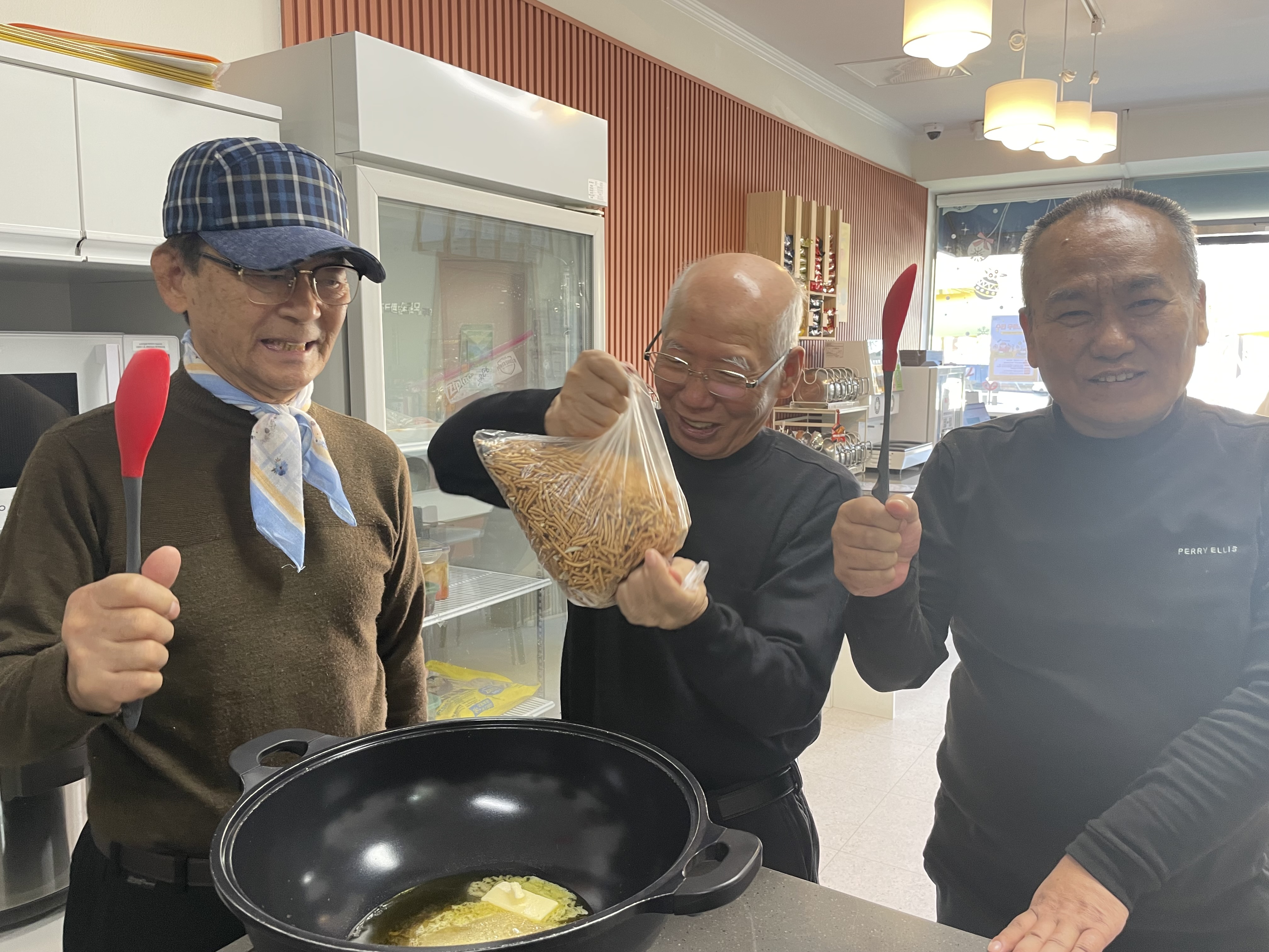 KakaoTalk_20251121_160957148_06.jpg